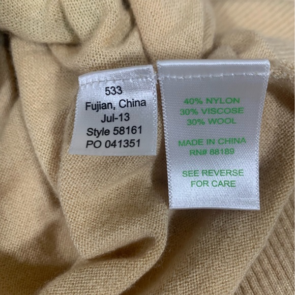 LILLY PULITZER 2 TONE SWEATER - Picture 5 of 8